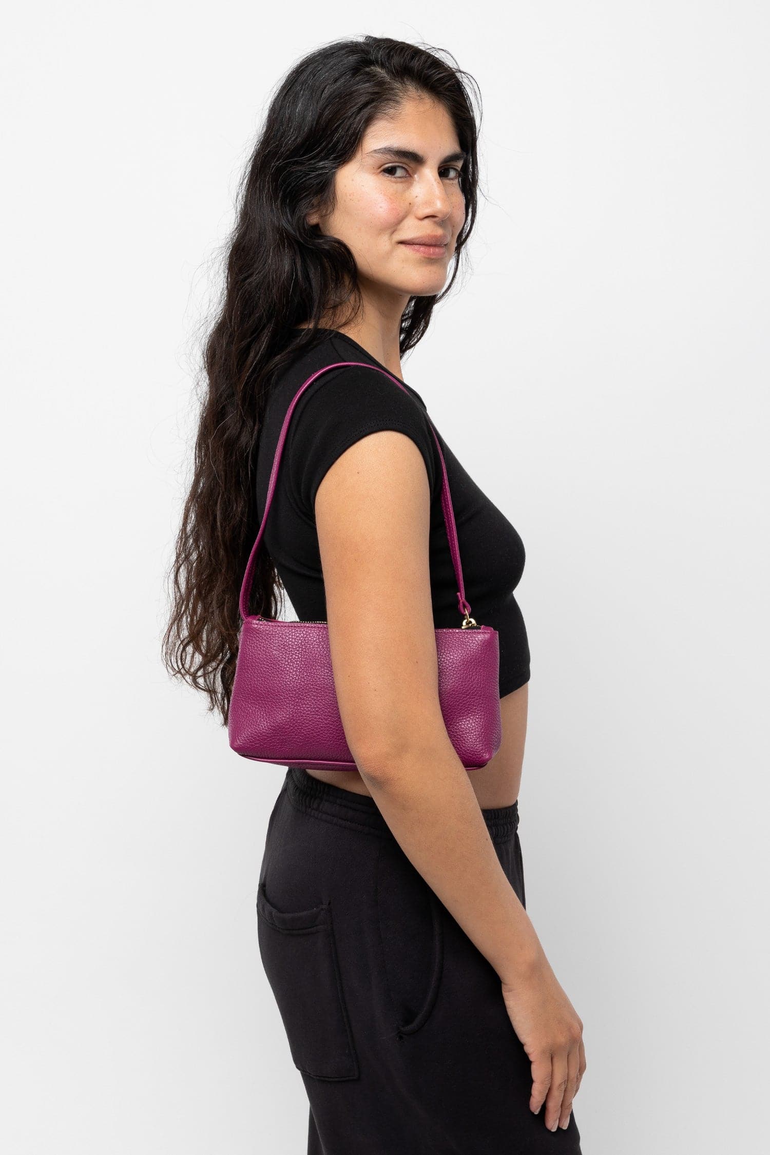 RLH3468 - Leather Zip Pochette - Image 22