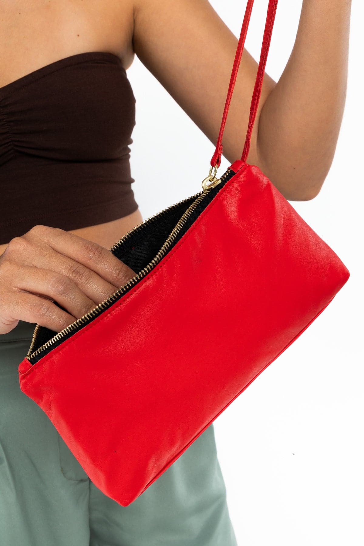 RLH3468 - Leather Zip Pochette - Image 7